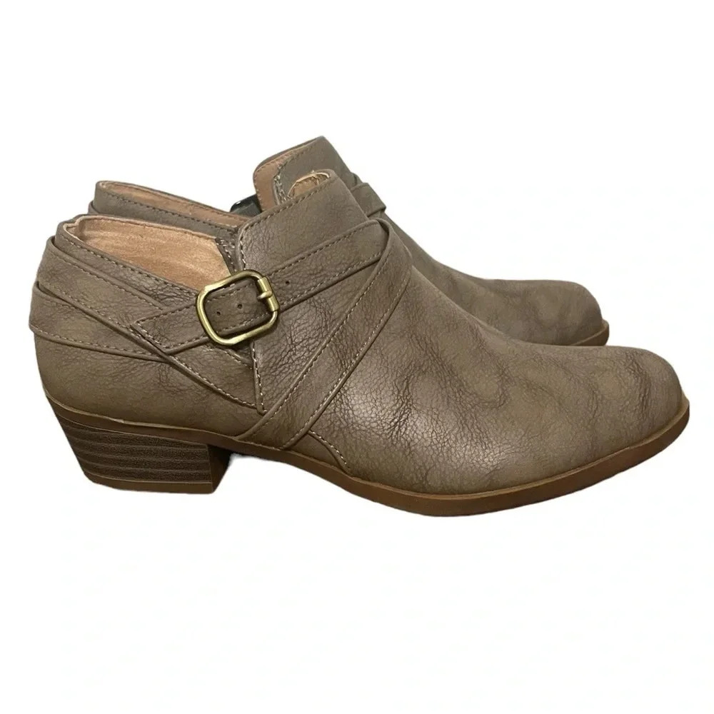 ✨ LifeStride Adley Shootie Women’s‎ Size 7 Taupe Brown Booties NWOT ✨
